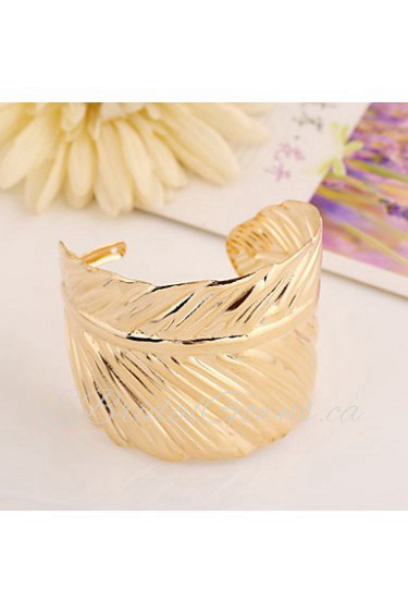 Women's Popular Leaf Alloy Cuff With Bracelet