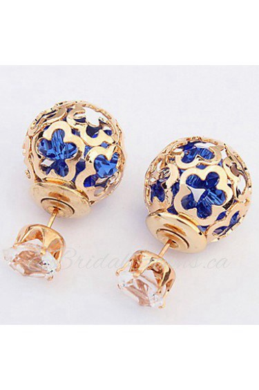 Women's Fine Fashion Hollow-out Flower Pattern Stud Earrings With Rhinestone