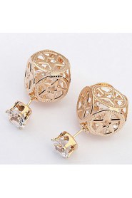 Women's Fine Fashion Hollow-out Pentagram Pattern Stud Earrings With Rhinestone