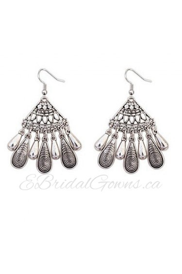 Retro Fashion Fan Pendant Earrings