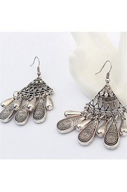 Retro Fashion Fan Pendant Earrings