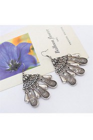 Retro Fashion Fan Pendant Earrings