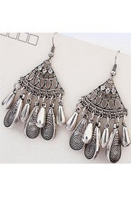 Retro Fashion Fan Pendant Earrings