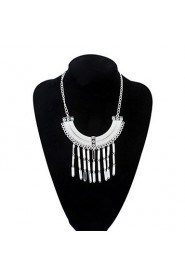 Stylish Atmosphere Tassel Necklace Crescent