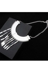 Stylish Atmosphere Tassel Necklace Crescent