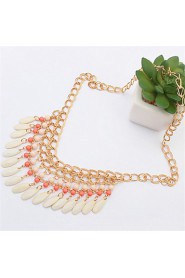 Stylish And Elegant Piece Of Leaf Necklace