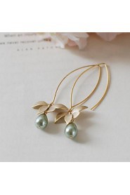 Women's European And American Simple Pearl Earrings