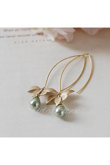 Women's European And American Simple Pearl Earrings