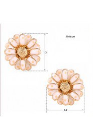 Fashion Elegant Personality Flower Daisy Stud Earrings