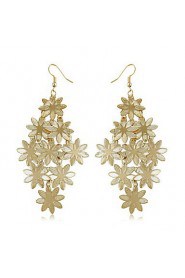 Nightclub Exaggeration Golden Flower Shape Sequins Earrings Clothing Accessories