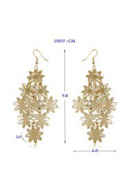 Nightclub Exaggeration Golden Flower Shape Sequins Earrings Clothing Accessories