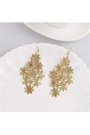 Nightclub Exaggeration Golden Flower Shape Sequins Earrings Clothing Accessories