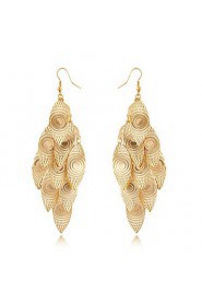 Fashion Golden Texture of Metal Punk Nightclub Sequins Tassel Earrings