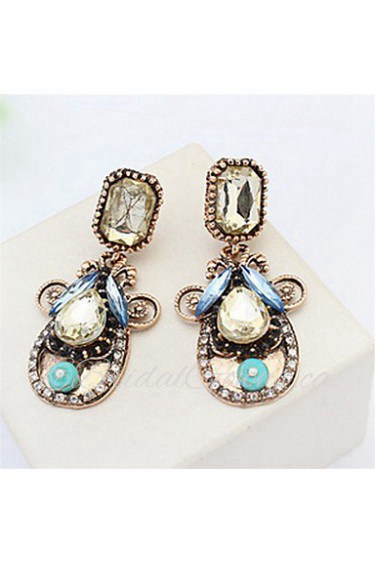 Stylish Atmosphere Diamond Earrings