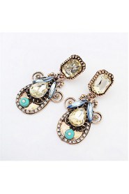 Stylish Atmosphere Diamond Earrings