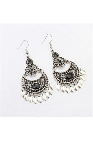 Stylish Atmosphere Crescent Earrings