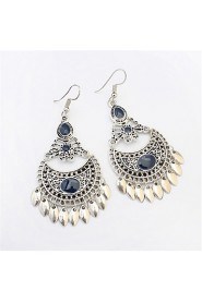 Stylish Atmosphere Crescent Earrings