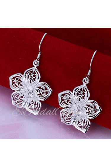 Fashion Flower Shape Silver Plated Earring Studs(Silver)(1Pair)