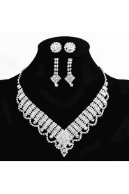 Elegant Marvelous Ladies Necklace and Earrings Jewelry Set 2 Pairs of Earrings 1 Crystal Necklace