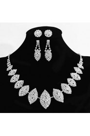 Women's Alloy Wedding/Party Jewelry Set 2 Pairs of Rhinestone Earrings 1 Crystal Necklace