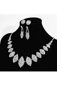 Women's Alloy Wedding/Party Jewelry Set 2 Pairs of Rhinestone Earrings 1 Crystal Necklace