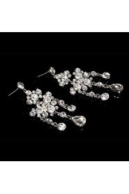 Ladies' Alloy Rhinestone Wedding Jewelry Set