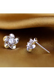 S925 Fine Silver Flower Shape Crystal Stud Earrings