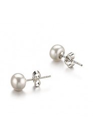 14k Gold white 6.5-7mm Freshwater Pearl Earring