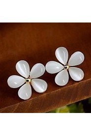 Love Is Your Fashion Pure And Fresh And Pure white Cherry Blossoms Earring Stud Earrings