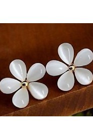 Love Is Your Fashion Pure And Fresh And Pure white Cherry Blossoms Earring Stud Earrings