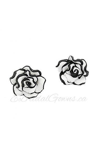 Sweet Black And White Rose Flower Stud Earrings