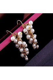 Cute Little Bunches Long Section of Pearl Earrings