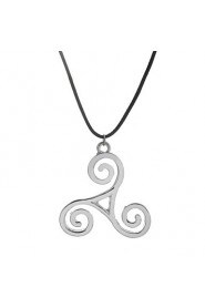 Europen Style Antique Silver Alloy Triskele Pendant Necklace