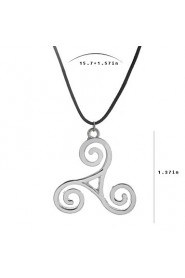 Europen Style Antique Silver Alloy Triskele Pendant Necklace