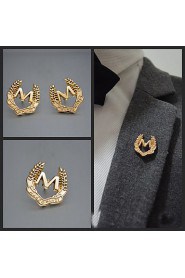 Word M Brooch (1Pc)