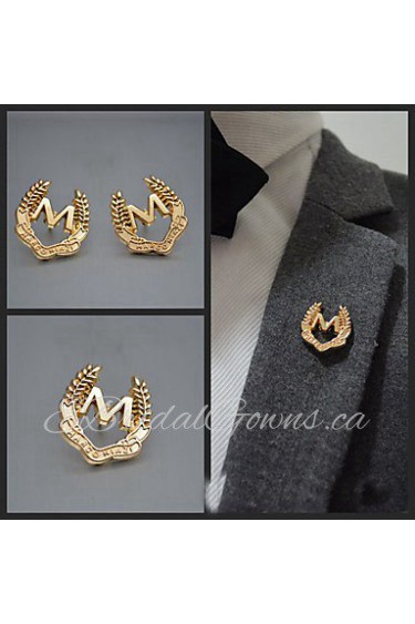 Word M Brooch (1Pc)