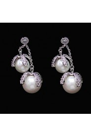 Gorgeous Platinum Plated With Cubic Zirconia And Pearl Wedding/Special Occaision / Party Jewelry Set.