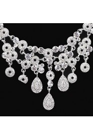 Elegant Design Alloy With Rhinestone Wedding/Special Occaision / Party Jewelry Set.