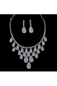 Alloy Wedding/Party Jewelry Set With Rhinestone