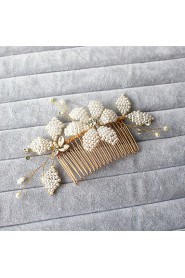 One Flower Beaded Petal Comb - Wedding / Special Occasion / Outdoor Headpiece 1 Piece