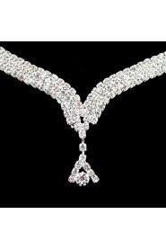 Jewelry Set Women's Wedding / Engagement / Birthday / Gift / Party Jewelry Sets Silver / Alloy Rhinestone Necklaces / Earrings Silver