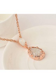 Teardrop-Shaped Alloy with Inlaid Austrian Crystal Necklace