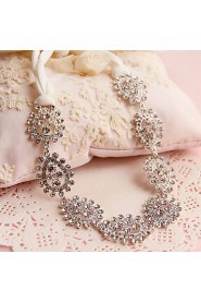 Bride's Flower Shape Rhinestone Forehead Wedding Headbands 1 PC