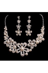 Ladies'/Women's Alloy Wedding/Party Jewelry Set With Rhinestone