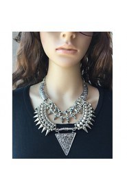 Rivet Punk Necklace of Fashion Vintage Women's Clothing Exaggerated