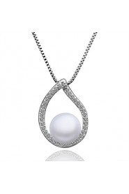 Xu Women's Pearl / Gold-Plated Diamonds Anniversary / Wedding / Engagement / Birthday / Gift / Party Necklace