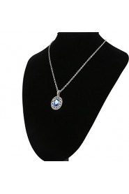 Women's Luxury Style Oval Multi-Slice Gem Alloy Diamond Pendant Necklace