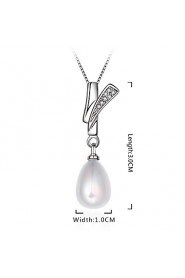 Xu Women's Pearl / Gold-Plated Diamonds Anniversary / Wedding / Engagement / Birthday / Gift / Party Necklace