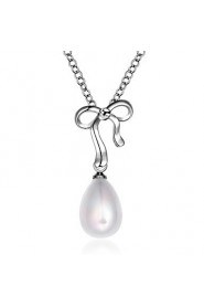 Xu Women's Pearl / Gold-Plated Bowknot Anniversary / Wedding / Engagement / Birthday / Gift / Party Necklace