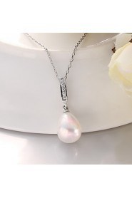 Xu Women's Pearl / Gold-Plated Diamonds Anniversary / Wedding / Engagement / Birthday / Gift / Party Necklace